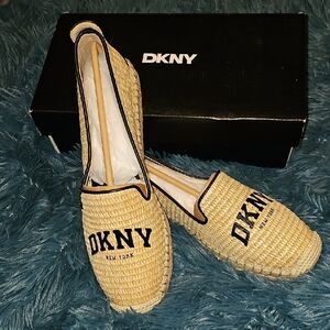 DKNY Mally Arch Logo Espadrilles